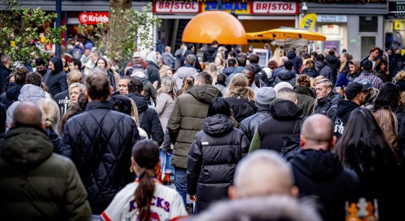 A francia kormány hadat üzent a Black Friday-nek