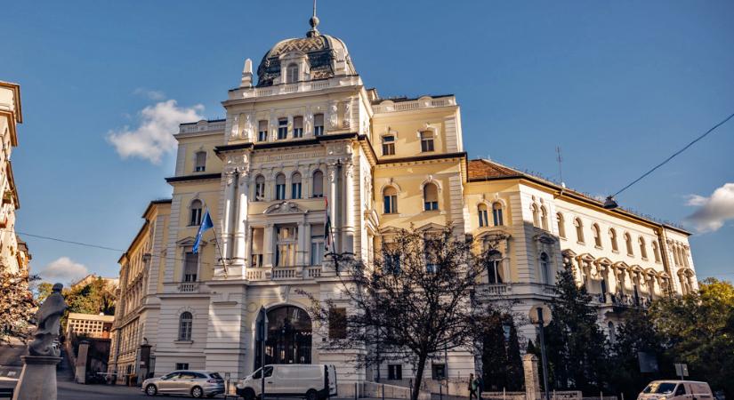 Megismertetni magunkat magunkkal