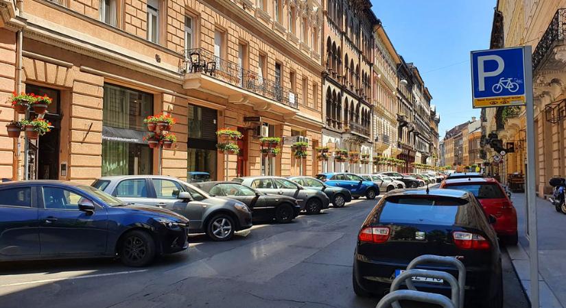 Új fizetős parkolási zónákat jelöltek ki Budapesten, ne megszokásból parkolj, mert sokba kerülhet
