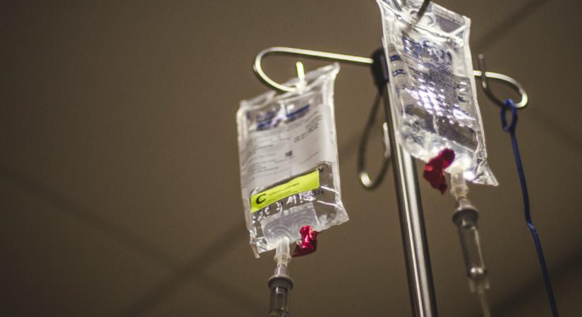 Felháborító aljasság: rákos betegeitől is hálapénzt kérhetett a kemoterápiáért egy nyíregyházi orvos