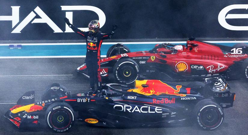 Bár Verstappen nyerte a szezonzárót, a Mercedes lett a futam legnagyobb nyertese