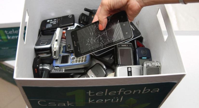 Krisztusi korba lépett a magyar mobiltelefónia – a kis bőröndtől az okoseszközökig