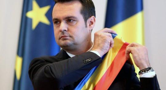 Leváltották a határőrség vezetőjét a magyarellenes román polgármester Magyarországra szökése miatt