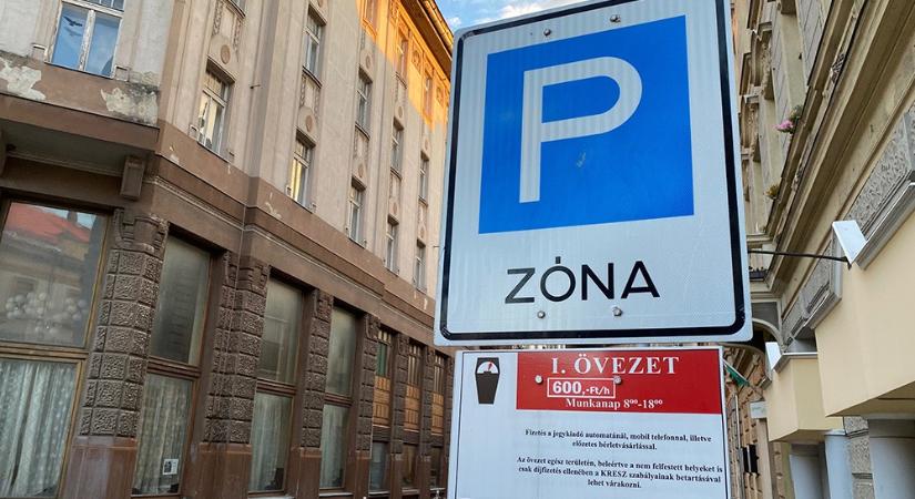 Második autóra is járna lakossági bérlet a szombathelyi fizetőparkoló övezetekben