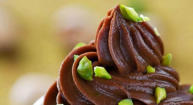 Selymes kényeztetés: vegán csoki mousse 3 alapanyaggal