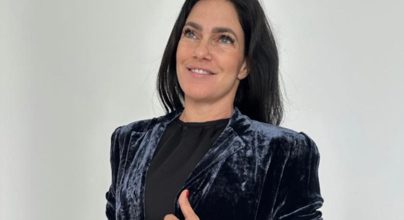 A használt bugyiját árulja Bódi Sylvi az interneten