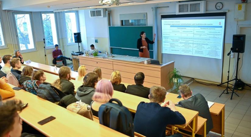 Középfokú felvételik: a héten lejár a jelentkezési határidő