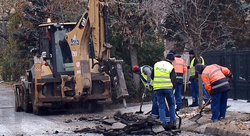 Lakossági kezdeményezésre újítják meg a Mikszáth Kálmán utca egy szakaszát