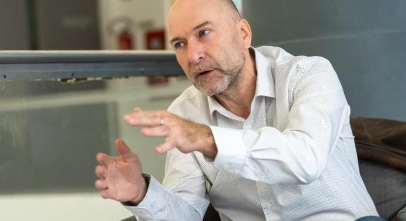 Megkérdezték a magyar fiatalokat, inkább Londont vagy Berlint választják, mint Azerbajdzsánt vagy Tádzsikisztánt
