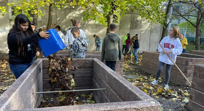 Rendszeresen kertészkednek a Németh László Általános Iskola diákjai