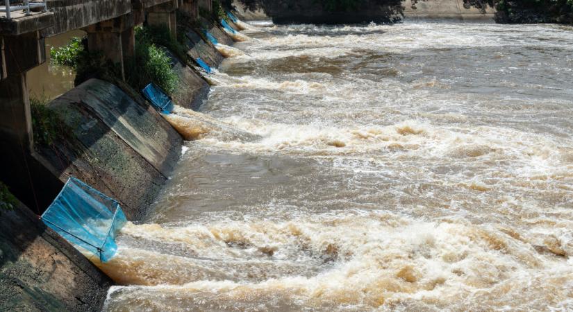 Fellélegezhetnek a helyiek: több milliárdot költöttek árvízvédelemre a Tiszán