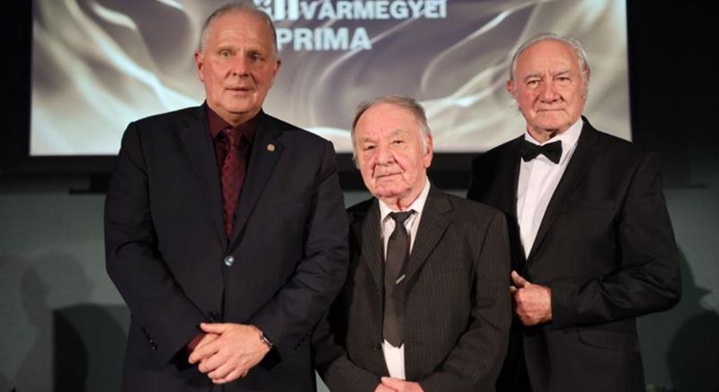 Prima és vállalkozói díjjal ismerték el a legjobbakat Heves vármegyében