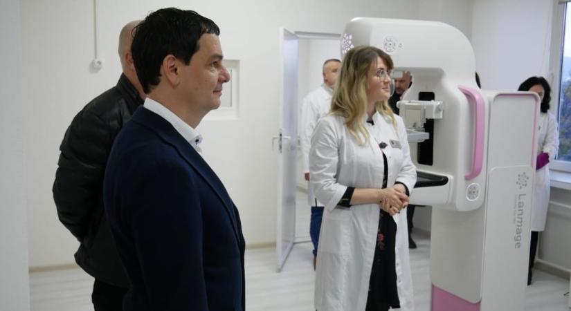 Csúcstechnológiás mammográfiai készüléket kapott a Szolyvai Városi Kórház