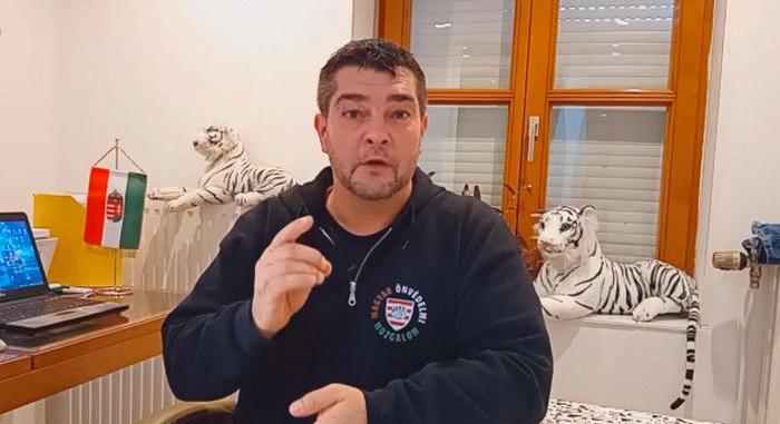 Lezárták az épülő debreceni akkumulátorgyár bejáratait; inkább börtönbe vonul az elnök