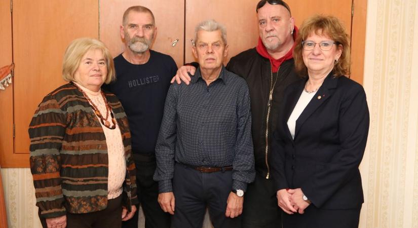 Véradókat köszöntöttek a Magyar Vöröskereszt által szervezett ünnepségen