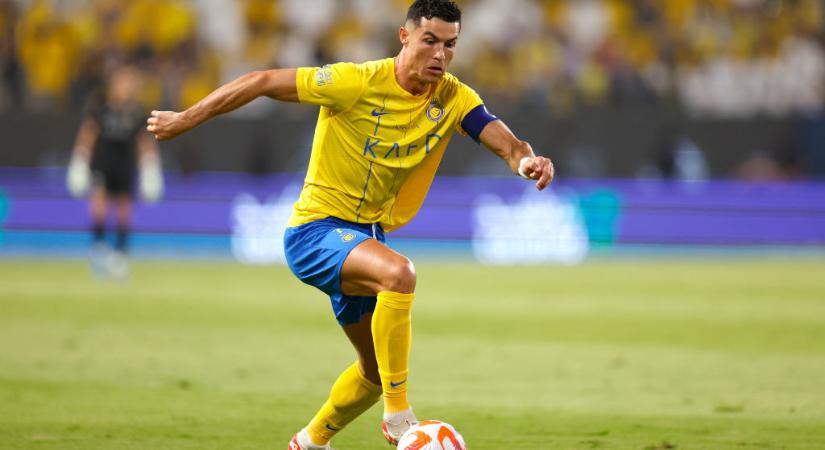A bíró büntetőt fújt az Al-Nassr számára, Ronaldo azonban jelezte, hogy téves az ítélet – videó