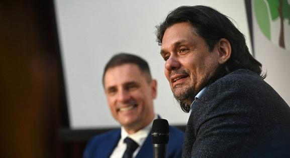 Deutsch Tamás szerint megveszekedett indulattal támadják Brüsszelből a nemzeti konzultációt