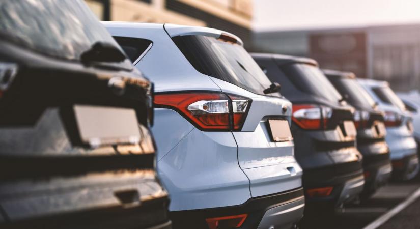 Elvette a parkolót a város – bosszankodik olvasónk