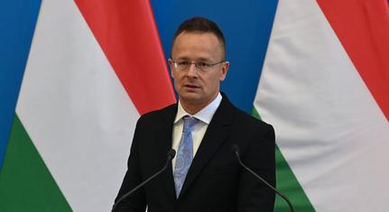 Szijjártó: ma Brüsszelben egymásnak feszülünk