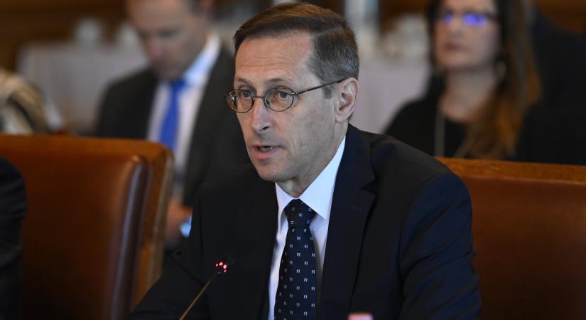 Varga Mihály a költségvetésről beszél