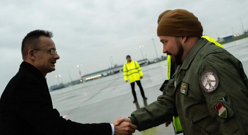 Szijjártó Péter: A magyar migrációellenes álláspontot képviselem az IOM genfi közgyűlésén  KÉPEK