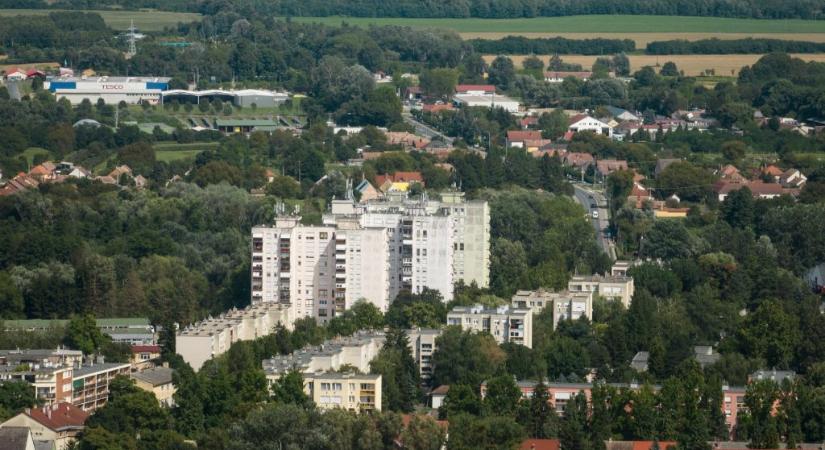 Pánikban az ingatlanosok, mert túl drágák a lakások, házak és nincs kereslet