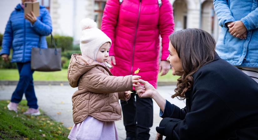 Novák Katalin: a következő generáció számára vonzóvá kell tennünk a családalapítást