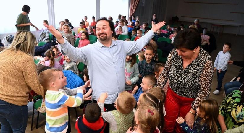 Dalos mesejátékra várták a földvári óvodásokat