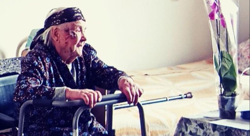 "Azt üzenem a fiataloknak, élvezzék az életet!" – 100 évesen lett újra magyar, most 105 éves Ida néni