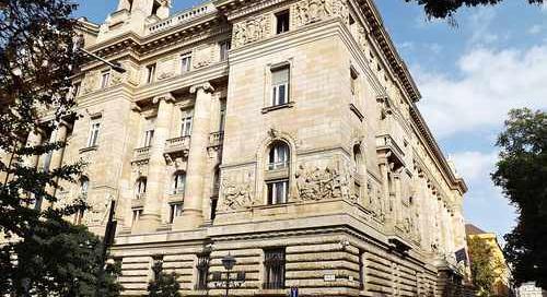 Változatlanul stabil és rendkívül tőkeerős a magyar bankrendszer