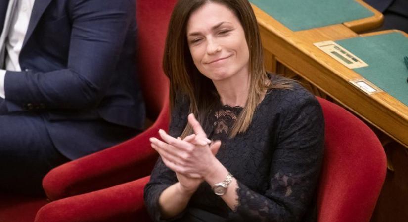 Varga Judit szerint látható, hogy a Fidesz szuverenitásvédelmi törvénye rendkívül fontos, hiszen áll miatta a bál