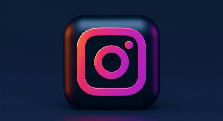 Lelkesen népszerűsíti a kiskorúak szexualizálását az Instagram az arra fogékony közönségnek, csak legyen elég like