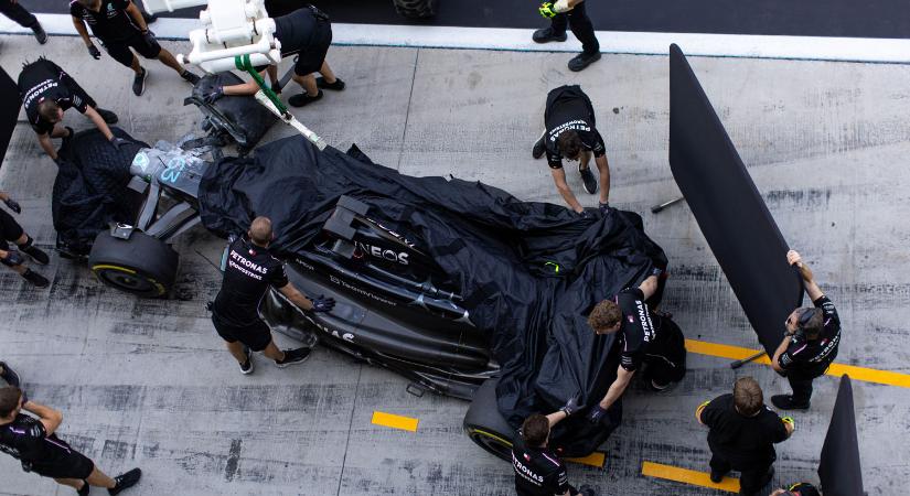F1: Utolsó munkanapján tört össze a Mercedes