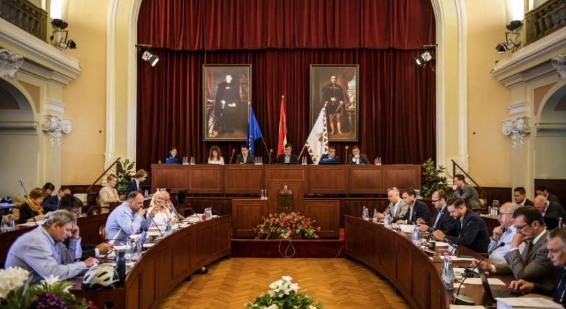 Csütörtökön tárgyal a parlament a budapesti választási szabályok megváltoztatásáról