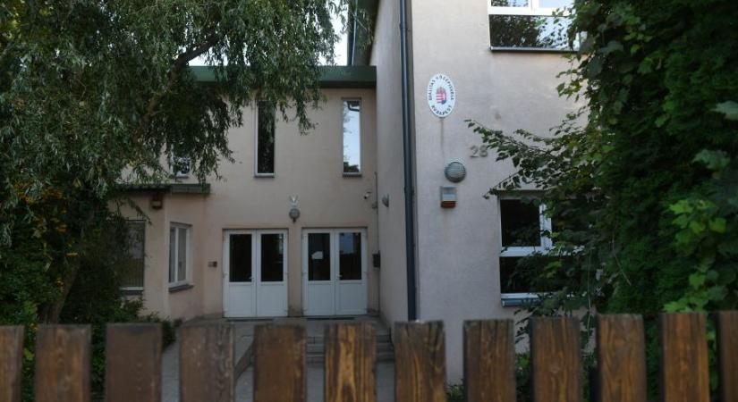 Cáfolja a BM állítását a Qualitas Gimnázium