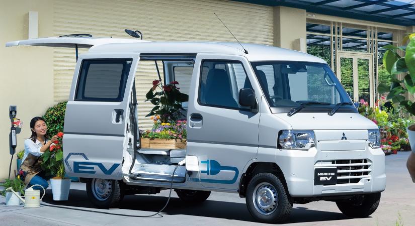 Aprócska villanyfurgonnal hódítana a Mitsubishi