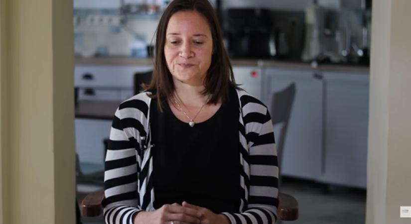„Azt éreztem, nem érdekel a négy gyerek, nem tudok csak miattuk itt maradni” – ilyen a szülés utáni depresszió a valóságban