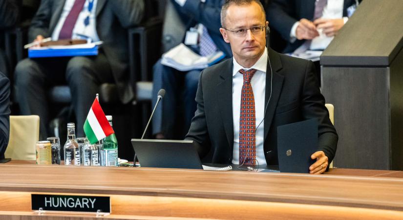 „A NATO-tagoknak újra kellene gondolniuk sikertelennek bizonyult Ukrajna-stratégiájukat”