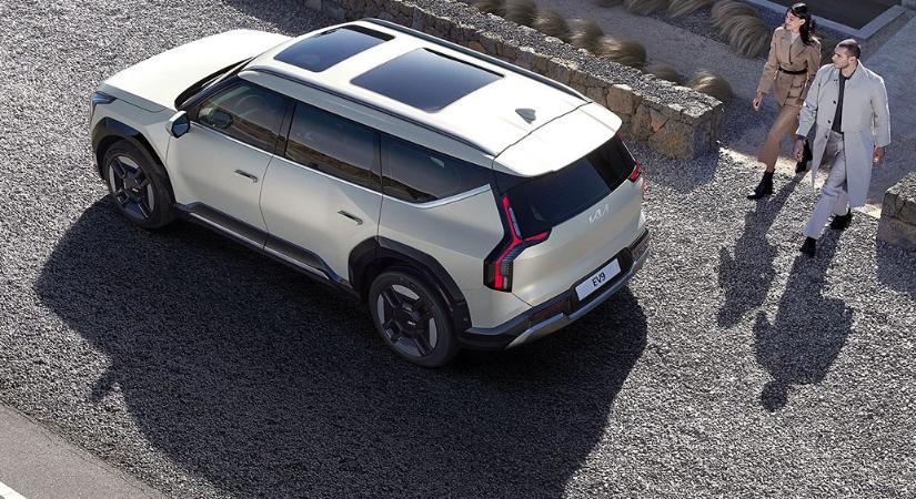 Fenntartható, prémium minimalizmus XXL-es méretben: KIA EV9 bemutató