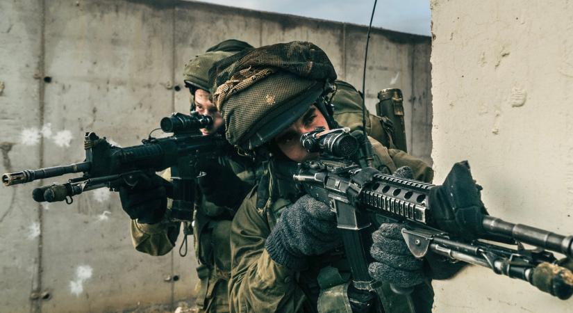 Megszegte a tűzszünetet a Hamász, támadás érte a gázai IDF csapatokat