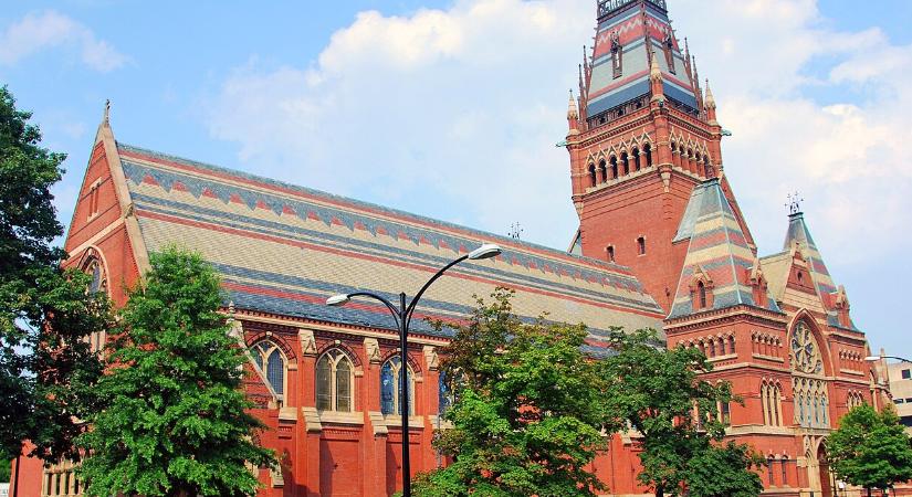 Az amerikai oktatási hivatal antiszemitizmus miatt vizsgálódik a Harvardon