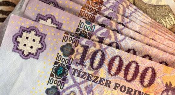 Így indította a napot a forint