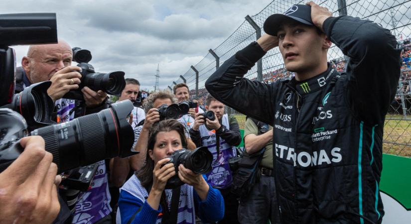 Őrült szezon utáni teszt: George Russell a falnak csapódva zárta a Mercedes évét