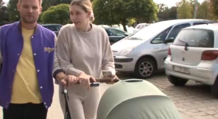 Először mesélt a szülővé válásról a Puskás-Dallos házaspár: „Amióta megszületett Ábel, folyamatos lelkiismeret-furdalásom van”