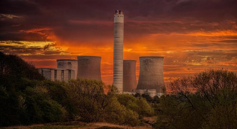 Döntöttek a franciák: minden évben építenek egy atomerőművet