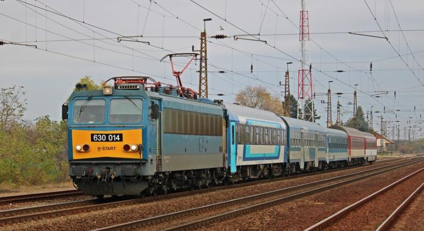 Nehéz szülés volt, de végre megjelent az új menetrend!