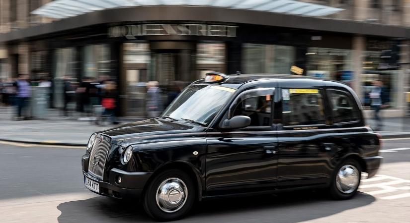 Ha nem tudod legyőzni, állj mellé – az Uber kiegyezett a londoni fekete taxikkal is