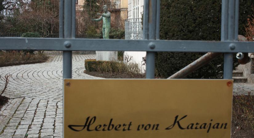 Náci múltja miatt eltávolították Herbert von Karajan mellszobrát az aacheni színházból