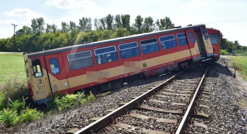 Személyvonattal ütközött egy teherautó Mezőhegyesnél