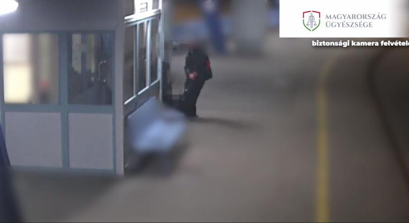Nem buszra, hanem áldozatra vártak – videóval